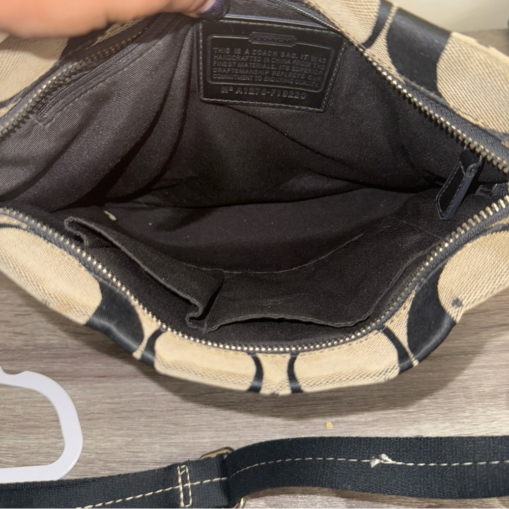 COACH CROSSBODY PURSE  Signature Stripe‎ No. A1276-F19220 - Picture 12 of 14